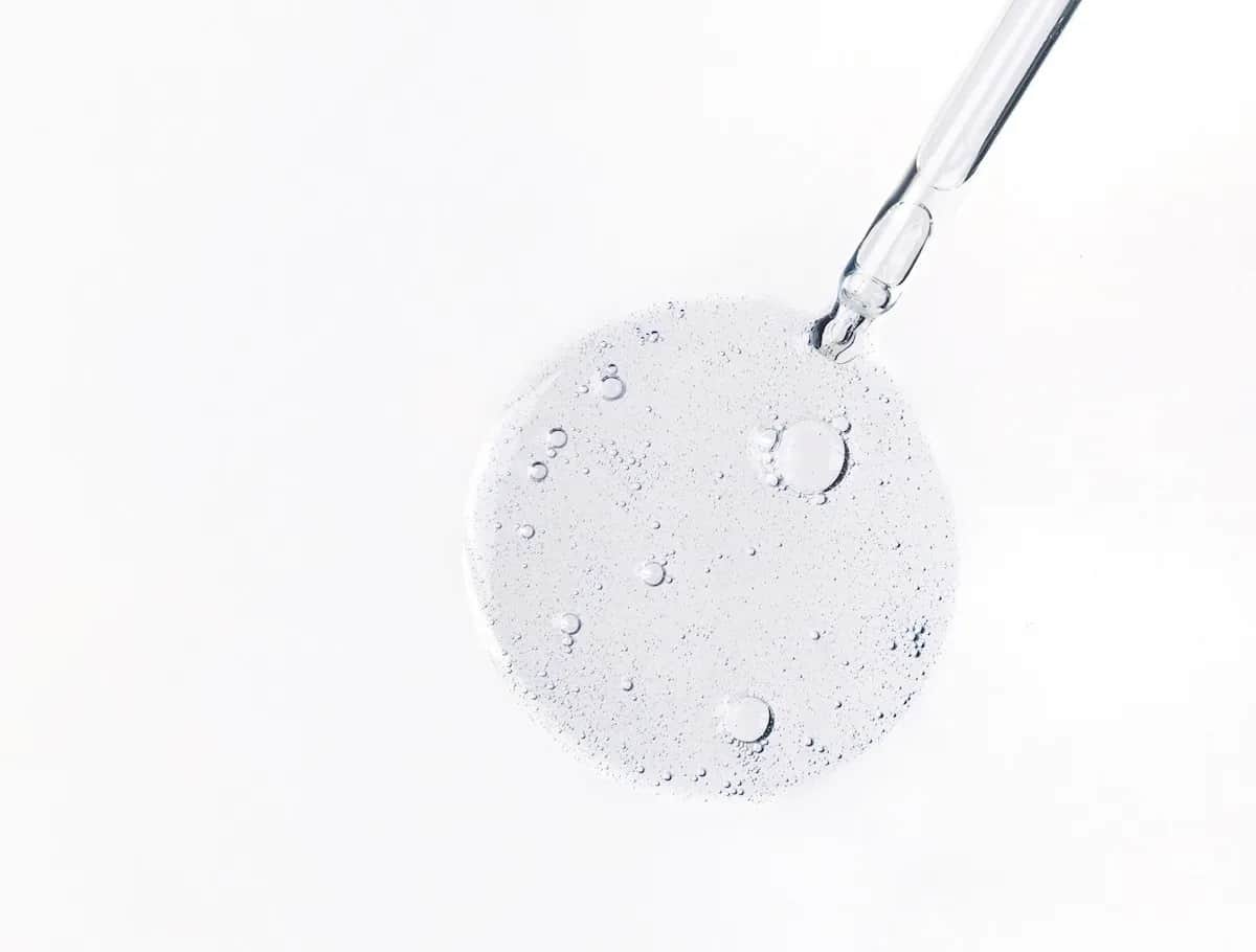 Kwas hialuronowy: czy jest szkodliwy? Prawda o bezpieczeństwie